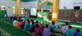Pembinaan Remaja Desa Muntai: Remaja Muntai Pelajari Praktik Sholat Jenazah