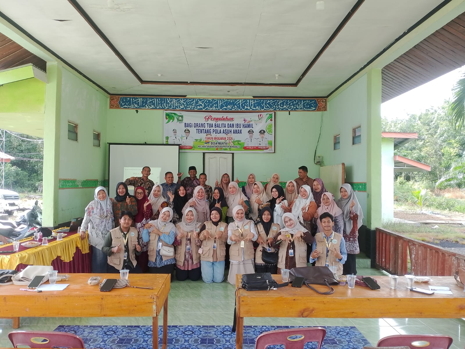 Ikut Andil dalam Program Desa, Mahasiswa KKN UNRI Sukseskan Penyuluhan Pola Asuh Balita dan Ibu Hamil di Desa Muntai