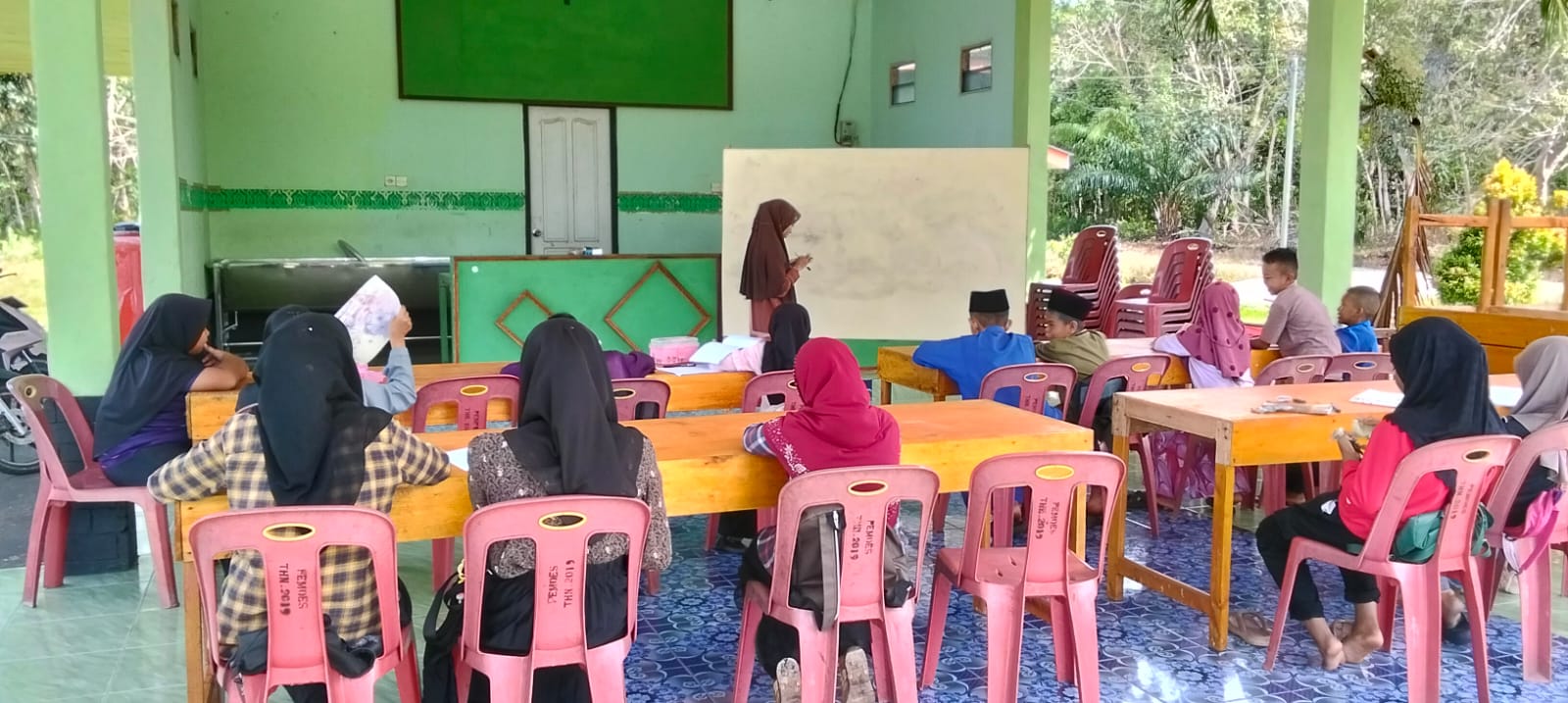 Setiap Jumat Sore! LPTQ Desa Muntai Aktifkan Pelatihan Seni Kaligrafi