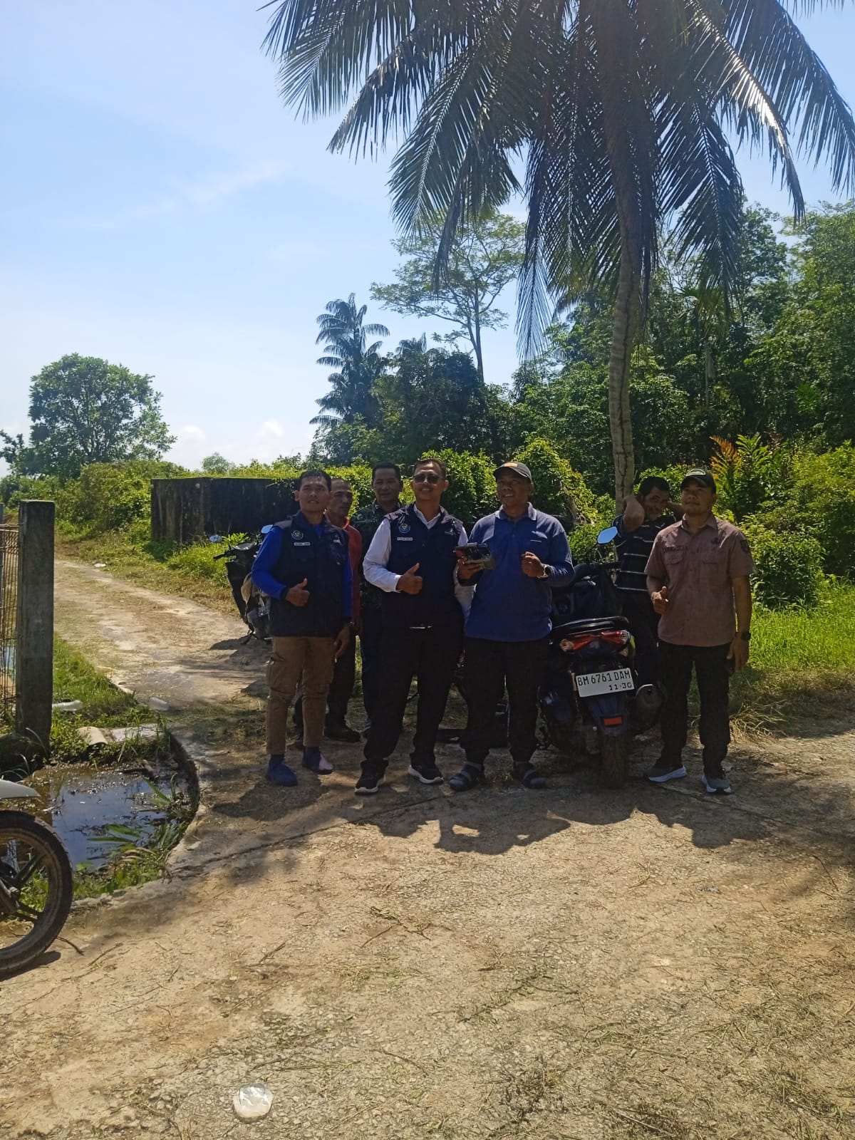 Tim Survei Topografi Lakukan Pemetaan Lokasi Kampung Nelayan Merah Putih di Desa Muntai