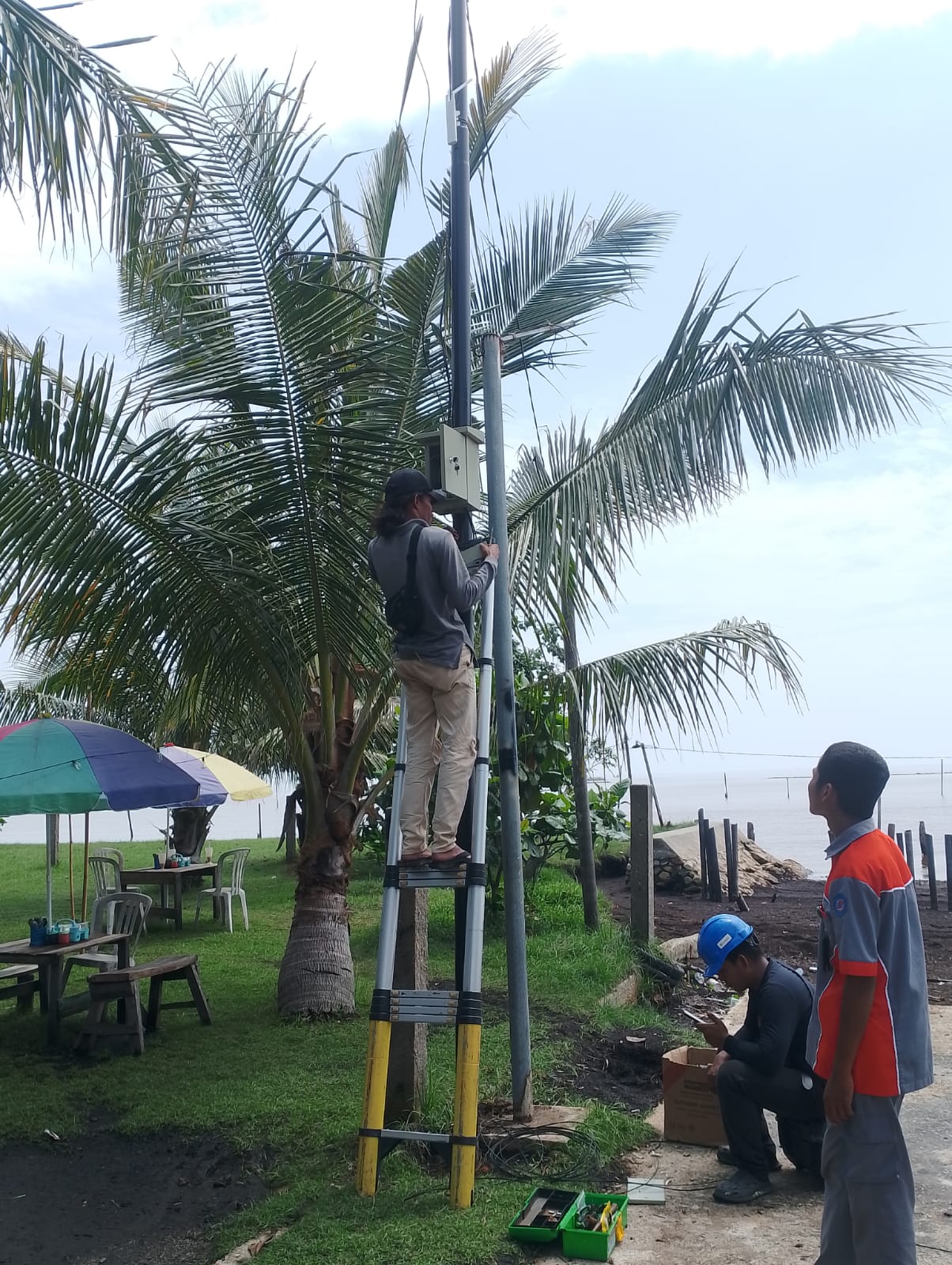 Pemerintah Desa Muntai Pasang Wi-Fi Gratis untuk Mendukung Aktivitas Nelayan di Kuala Desa Muntai
