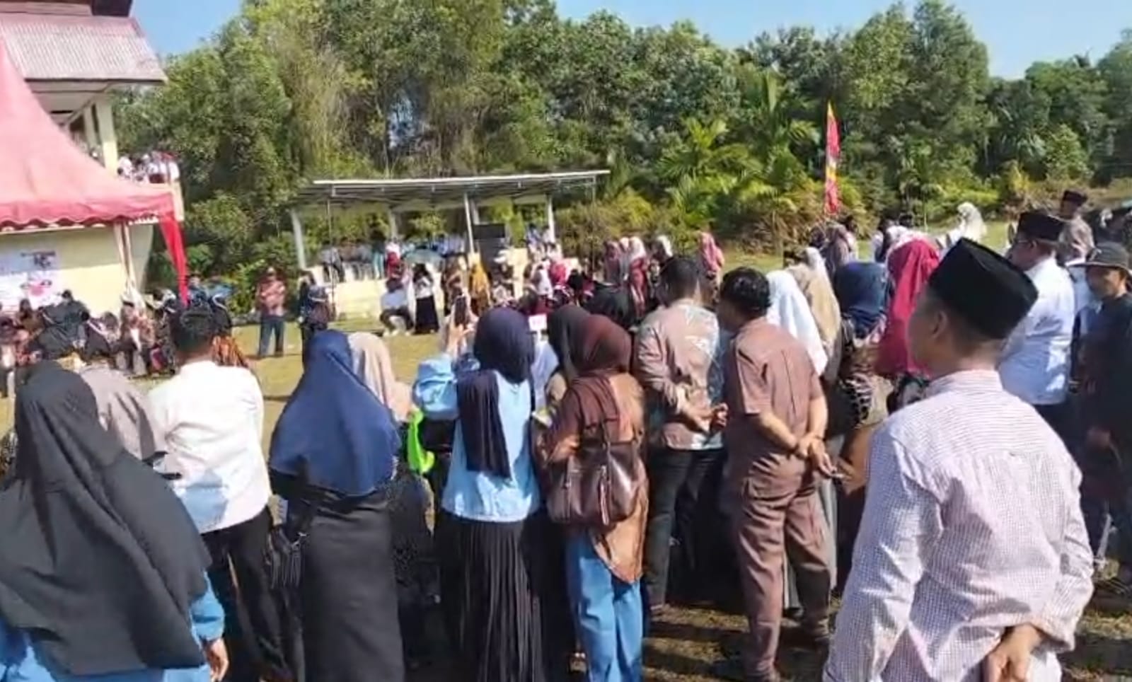 Semarak HUT ke-81 RI di Desa Muntai, Penampilan Kreatif Pelajar Meriahkan Lapangan Hijau